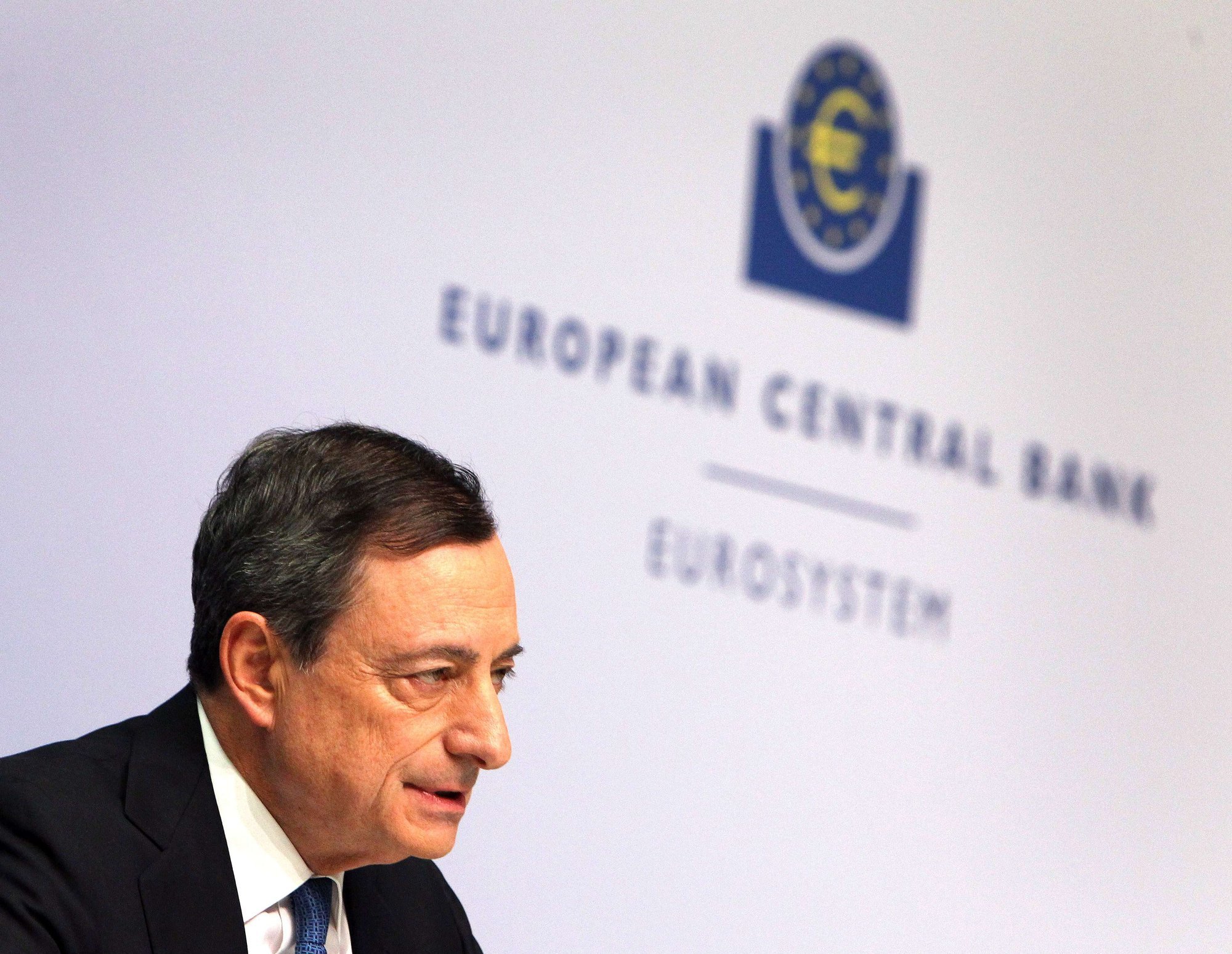 ECB posėdžio protokolas atskleidė skirtingas nuomones dėl QE - Delfi ...