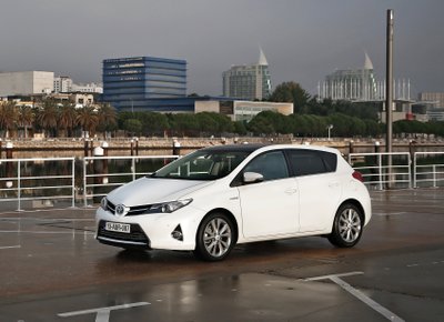 Toyota Auris Hybrid