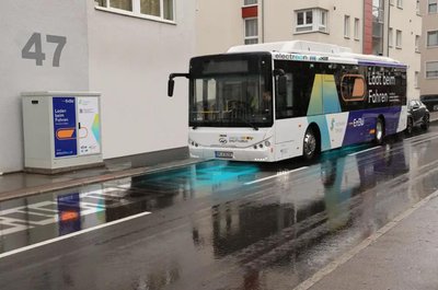 „Electreon“ pradėjo keletą projektų, kuriais užtikrinamas belaidis autobusų įkrovimas