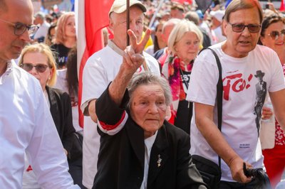 Lenkijos opozicija surengė plataus masto antivyriausybinį protestą