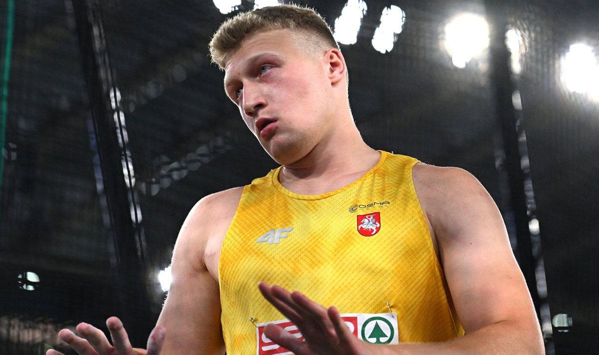 Aleckna Discus Discus thrower Alekna breaks his own world record - Delfi EN