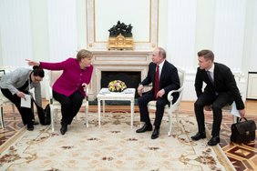 „Suprasti Putiną nėra blogai“: Angelos Merkel interviu pribloškė vokiečių analitikus