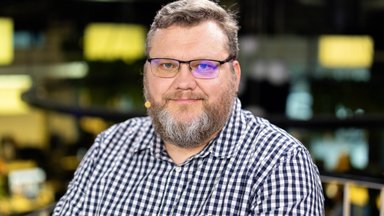 Piniginiai reikalai. Saulės elektrinė daugiabutyje – ką žinoti apie įsirengimą?