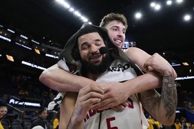 Prireiks lemiamų rungtynių: prieš GSW laimėjusi „Rockets“ išlygino serijos rezultatą 