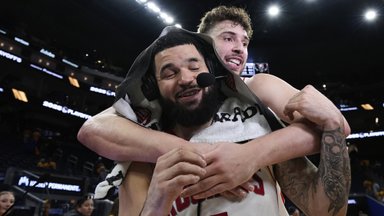Prireiks lemiamų rungtynių: prieš GSW laimėjusi „Rockets“ išlygino serijos rezultatą 