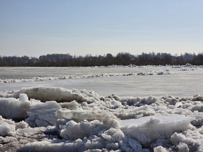 Ledonešis prie Jurbarko tilto