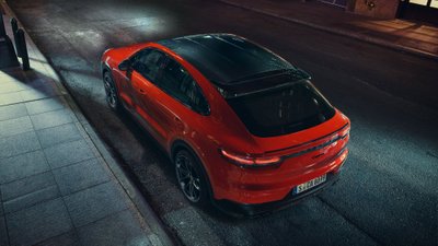 "Porsche" sukėrė dar vieną "Cayenne" versiją