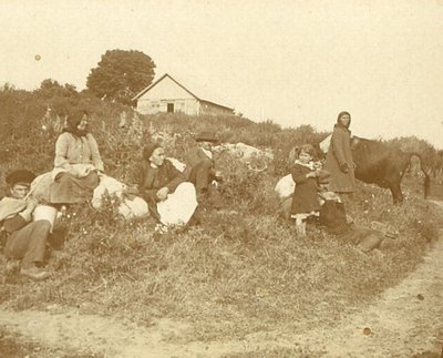 Pirmasis pasaulinis karas. Pabėgėliai prie artėjančios vokiečių kariuomenės Volynėje. 1916 m.