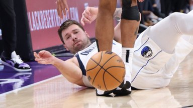 NBA – pergalę kainavusi Dončičiaus klaida gynyboje