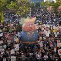 Skaičiuojama, kad į protestus prieš Trumpą susirinko apie pusę milijono amerikiečių: mūsų tikslas – paraginti žmones sukilti