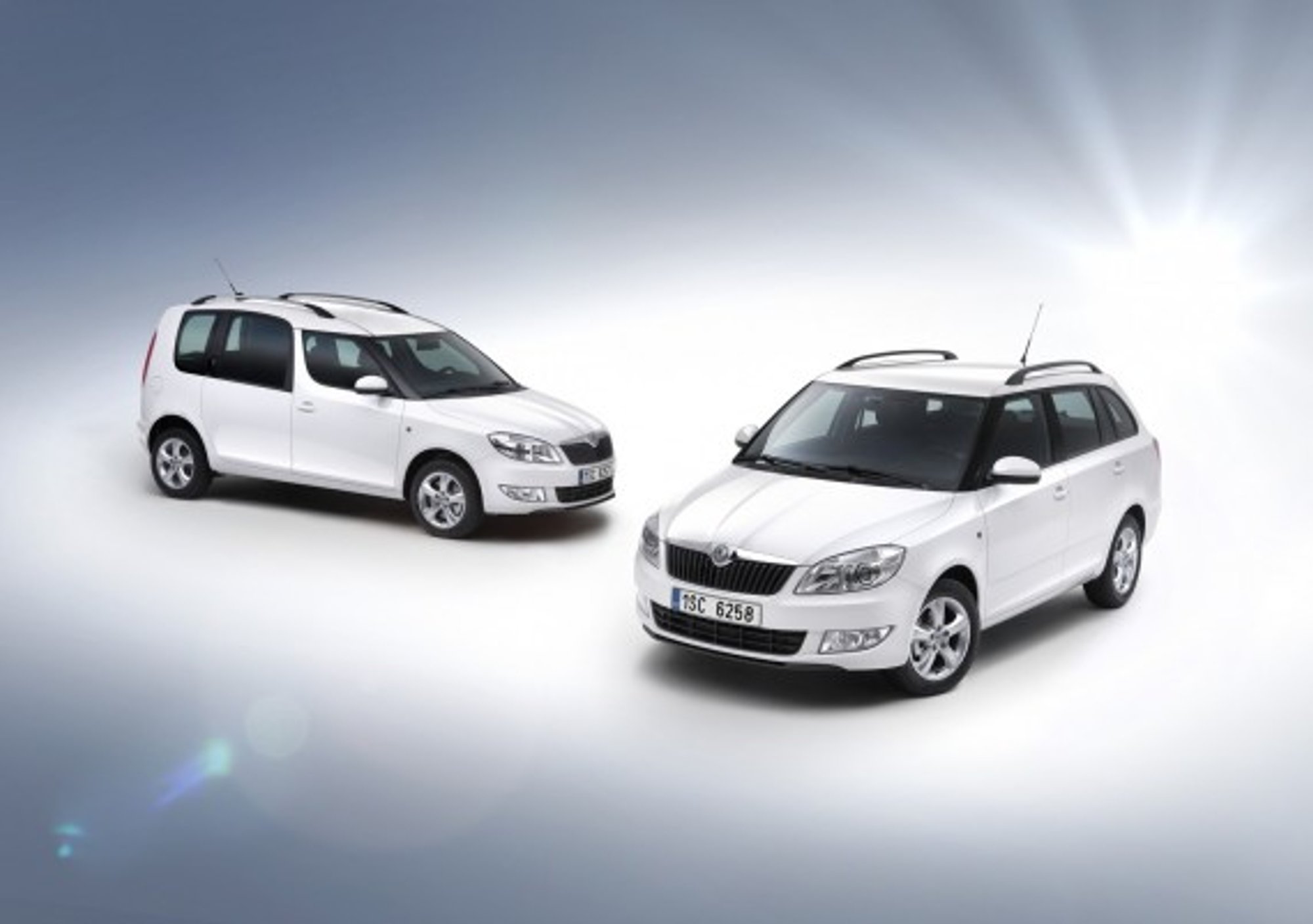 koda-pristato-ekonomi-kus-fabia-combi-ir-roomster-delfi-auto