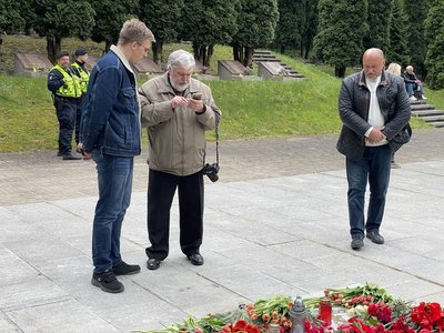 Gegužės 9-oji Antakalnio kapinėse