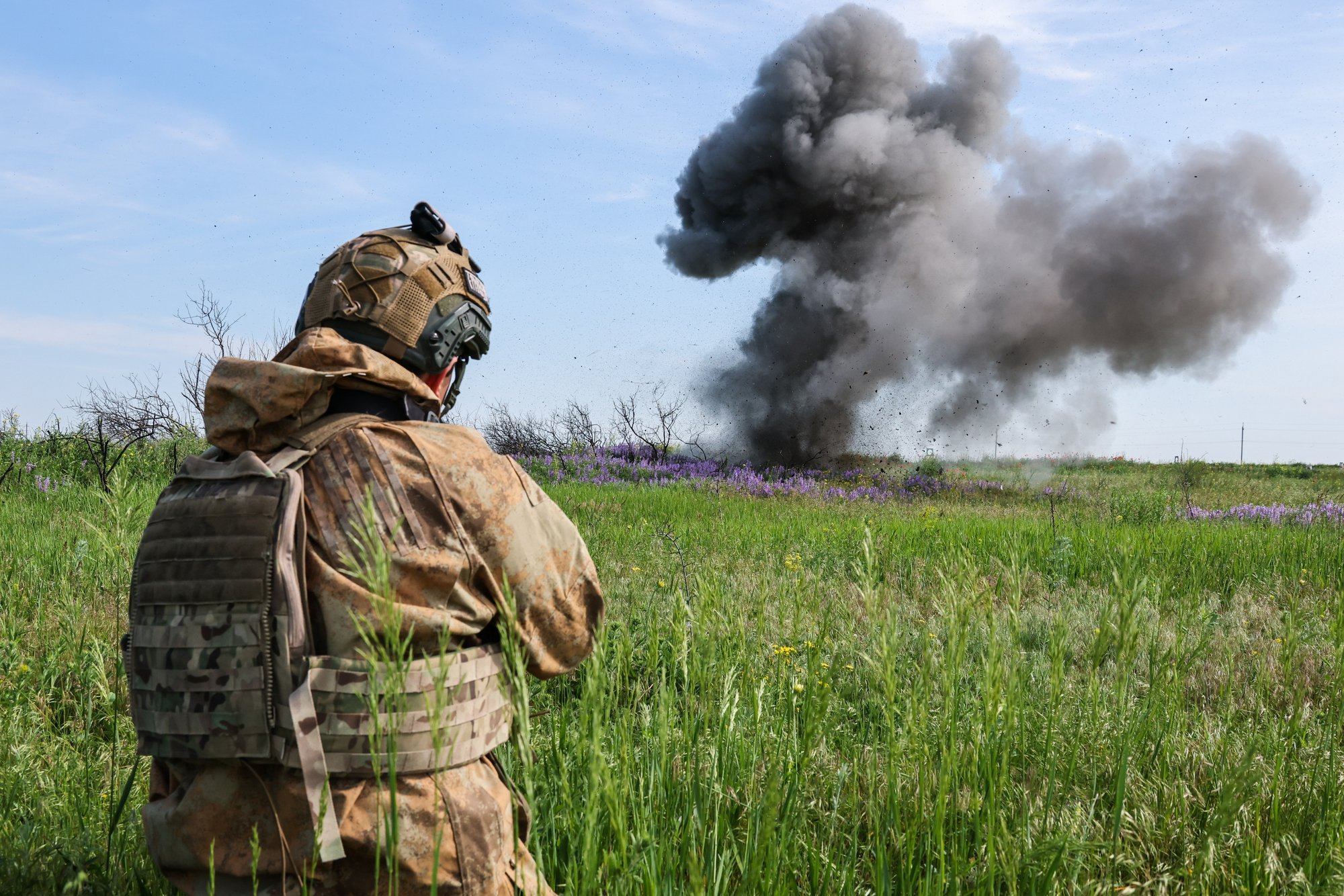Nearly 14,000 Russian Chemical Attacks Against Ukrainian Forces Recorded Since 2022