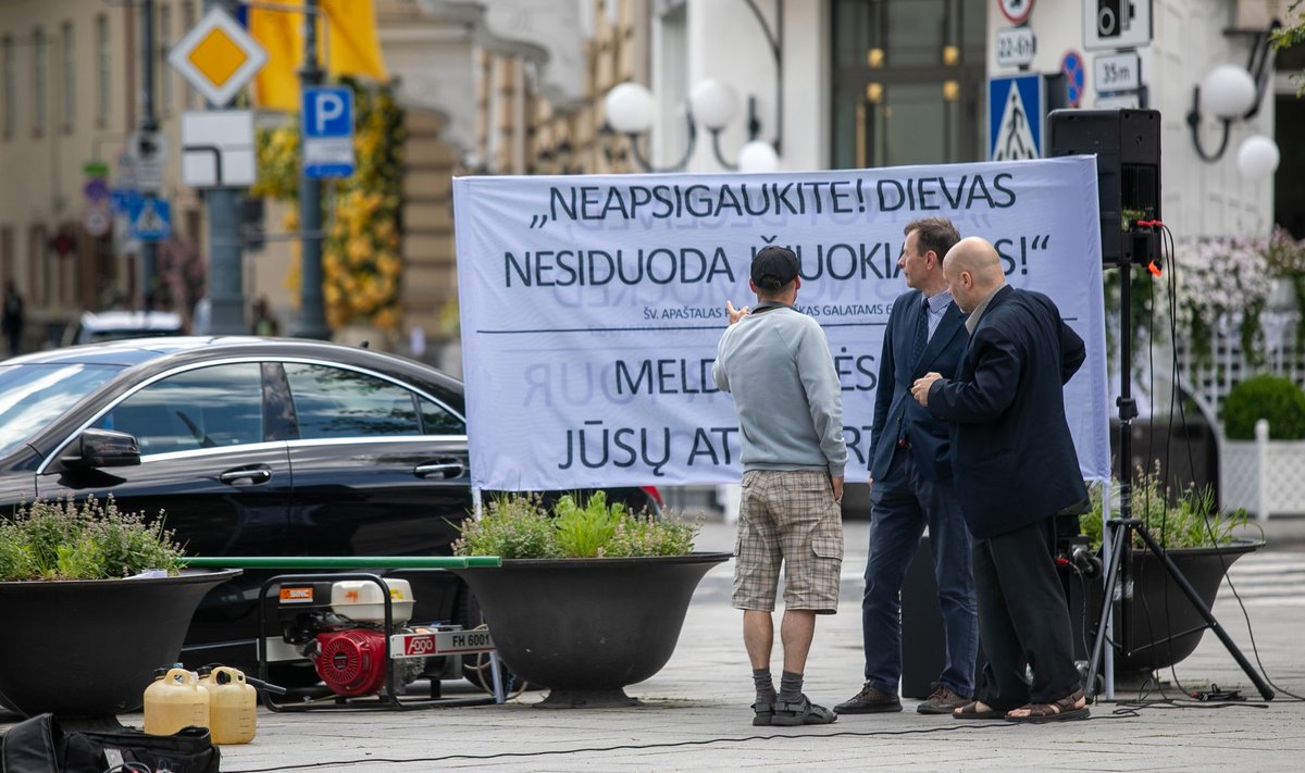 Katalikiška maldos, atgailos ir protesto akcija, organizuoja VšĮ Krikščioniškos kultūros institutas