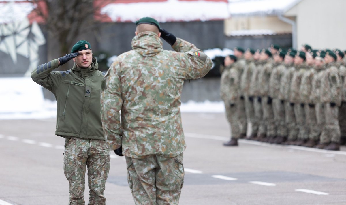 Jaunesniųjų karininkų vadų mokymų klausytojų priesaikos ceremonija