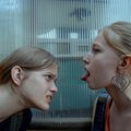 Filmo „Akiplėša“ aktorės: sunkiausia buvo įšokti į tamsų vandenį ir rūkyti cigaretę