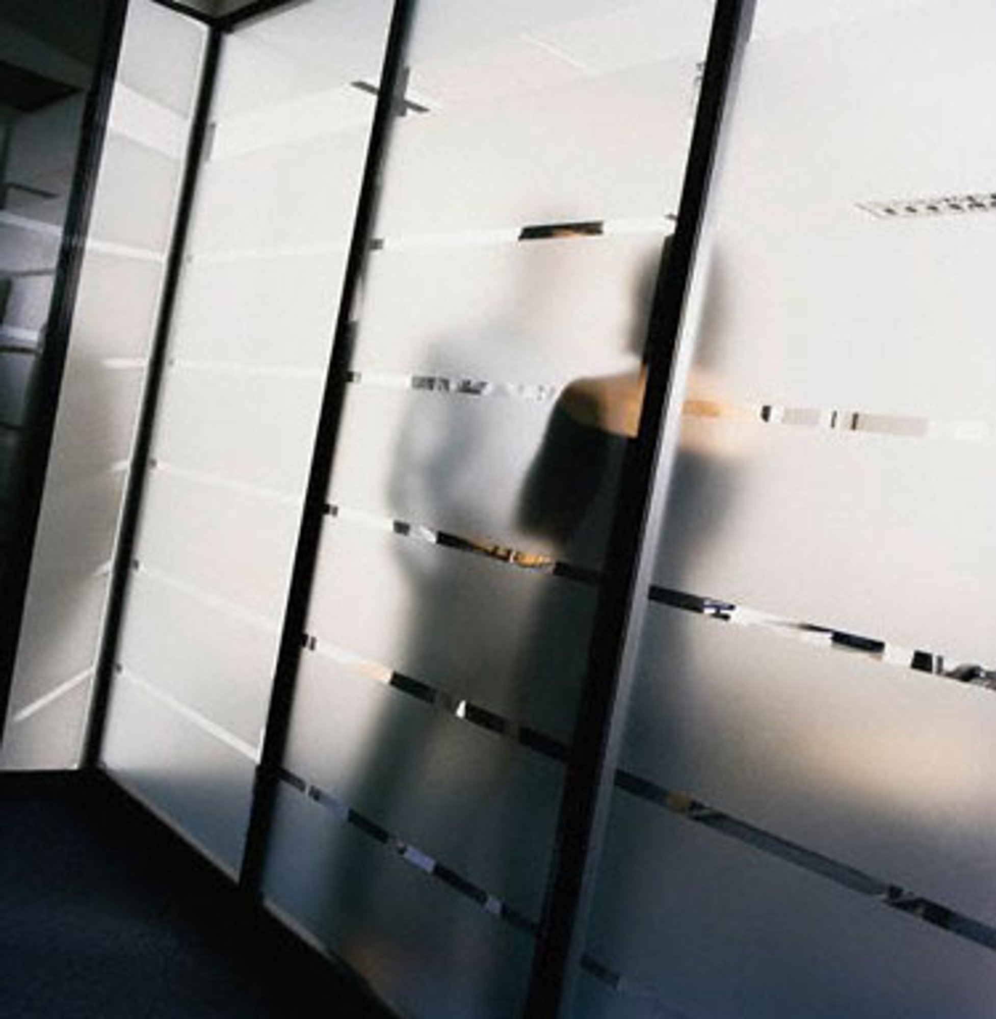 Анна Шупилова «Көршілер» порно фильмін көреді