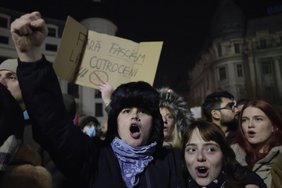 Rumunijoje vyko demonstracijos prieš kraštutinių dešiniųjų kandidatą į prezidentus