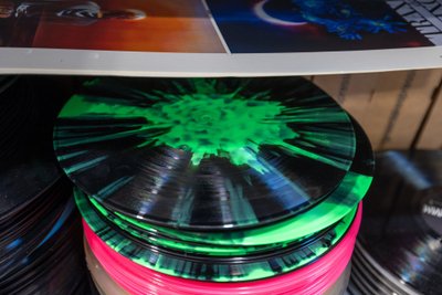 Ar galiu užeiti? Vinilinių plokštelių gamykla "Green Lakes Pressing"