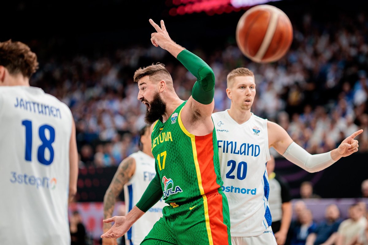 Lithuania Advances to Eighth Finals