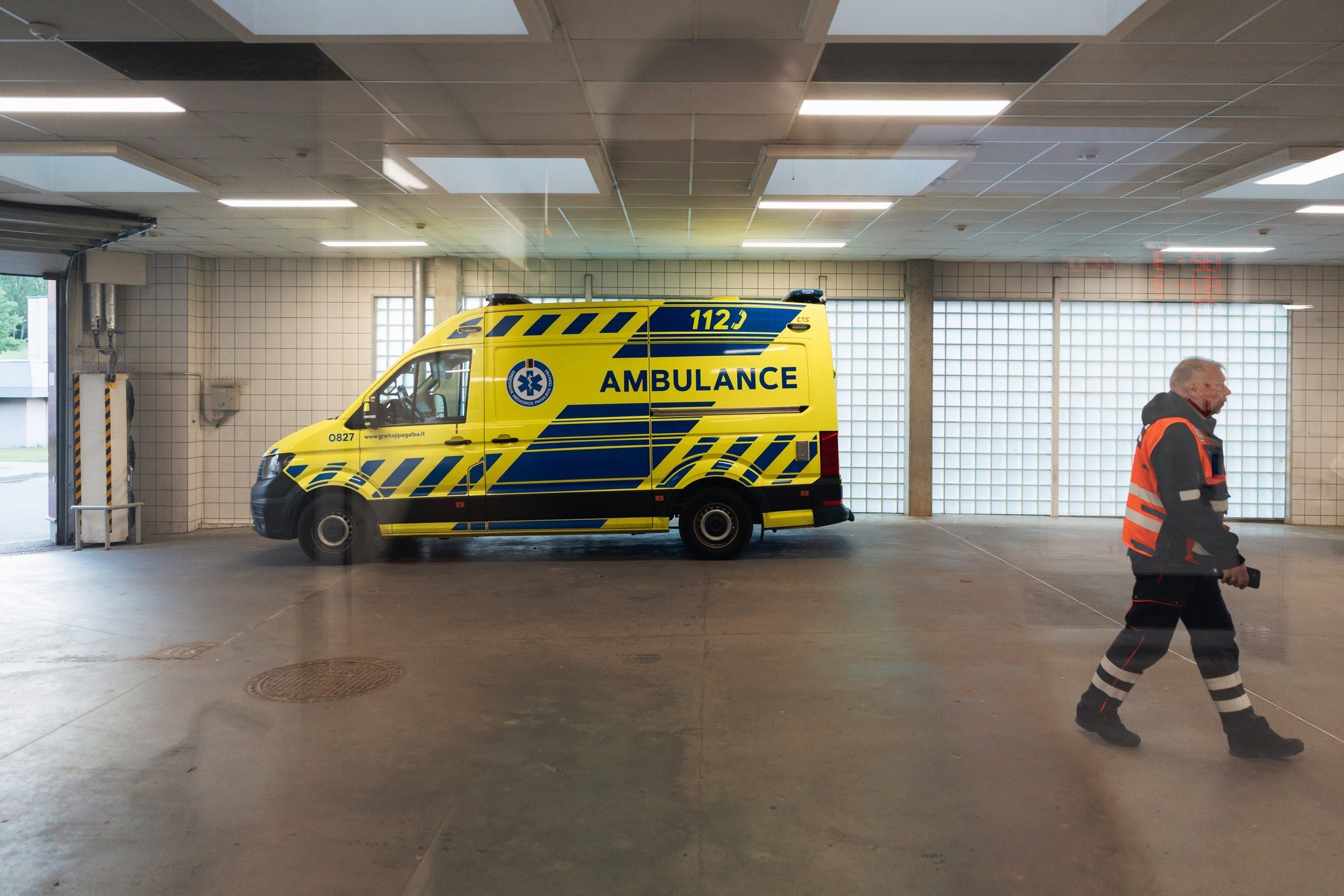 Lithuanian ambulance workers protest lack of air conditioning, citing patient and staff risks