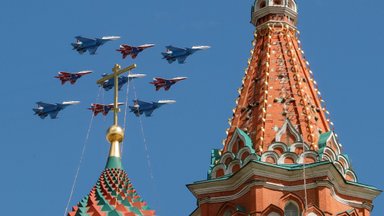 Karas Ukrainoje. Ukrainos dronas numušė Rusijos naikintuvą, kurio kaina gali siekti 50 mln. dolerių