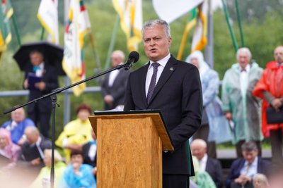 Lietuvos tremtinių, politinių kalinių ir Laisvės kovų dalyvių sąskrydyje „Su Lietuva širdy“. Prezidento kanceliarijos nuotr.