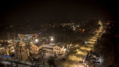 Palanga šventinę nuotaika kuria čiurlioniškomis dekoracijomis ir renginių gausa