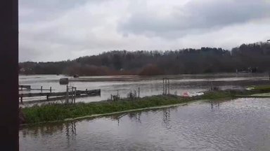 Vandens lygis Kretingos rajone slūgsta, sudėtingiausia situacija – sodininkų bendrijoje „Rasa“