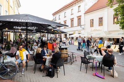 Vilniaus senamiestis NATO viršūnių pirmos dienos vakare