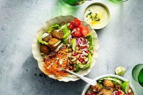 „Garden Gourmet“ falafeliai pelnė bronzą „Metų augalinio produkto 2024“ apdovanojimuose Latvijoje