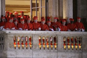 Tapti popiežiumi norėjo ne visi: išgirdęs, kad buvo išrinktas, vienas net pabėgo ir pasislėpė urve