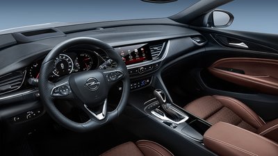 "Opel Insignia Country Tourer"