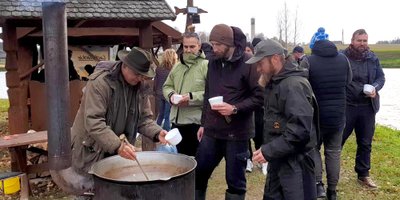 Varžybas vainikavo gardi tvenkinių šeimininkų išvirta žuvienė