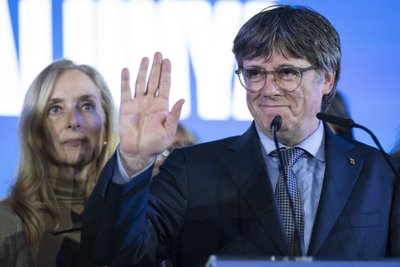 Carlesas Puigdemont‘as