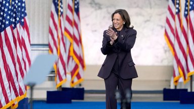 Kamala Harris viešai pripažino savo pralaimėjimą: pats laikas pasiraitoti rankoves