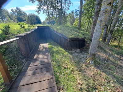 Netoli Medvėgalio piliakalnio atkurta partizanų žeminė, Žemaičių apygardos vado Vlado Montvydo-Žemaičio vadavietė (nuotr. iš Ramūno Karbauskio asmeninio archyvo)