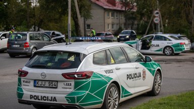 Policijos pareigūnus pergudrauti bandęs vairuotojas sulaukė didelių nemalonumų