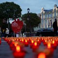 Organų donorams pagerbti 56 Lietuvos miestuose ir miesteliuose suspindo žvakutės