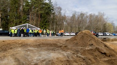 Lietuvos gėda pramintas Vilnius–Utena kelias bus naujutėlis: pradeda remontuoti likusius kilometrus