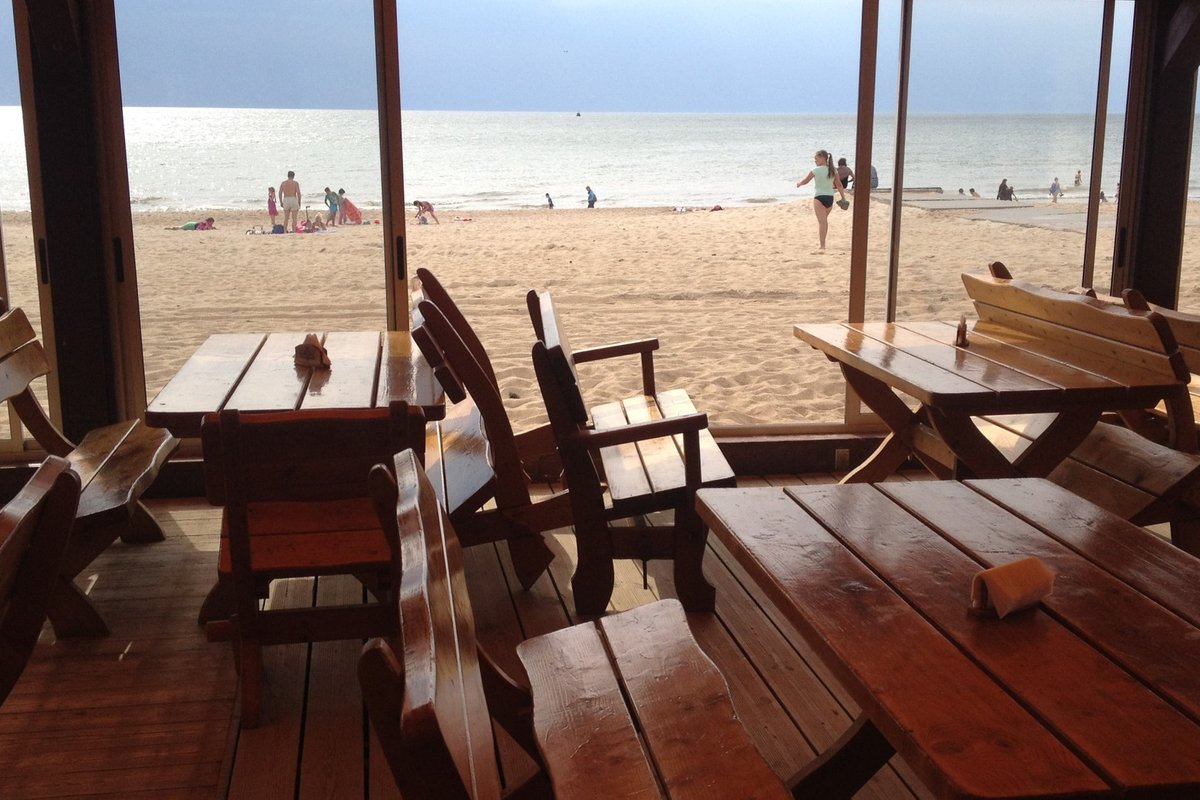 Kam, kada ir kiek palikti arbatpinigių? - Delfi vasara