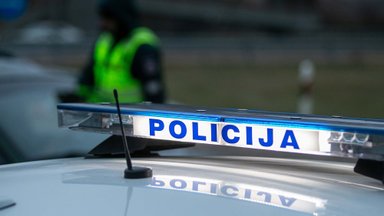 Šimtus mokyklų užplūdo grasinančių laiškų lavina, policija reagavo iškart