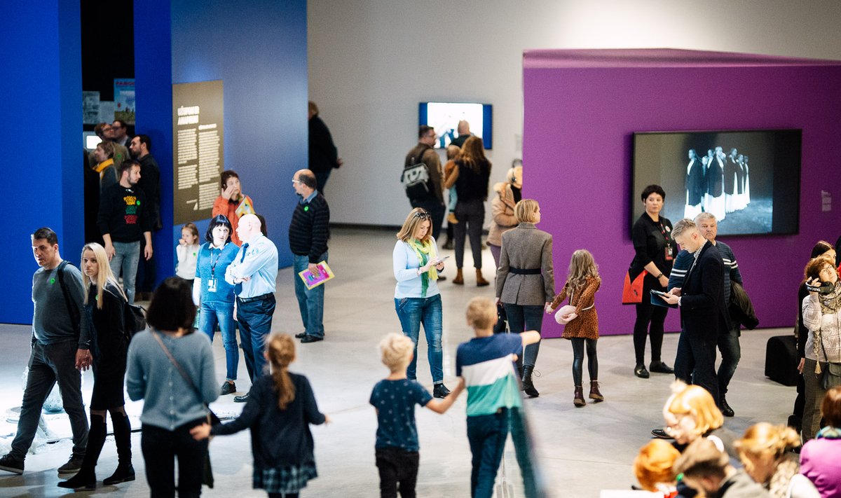 Parodos „Rūšių atsiradimas. 90-ųjų DNR“ atidarymo festivalis – „MOratonas“