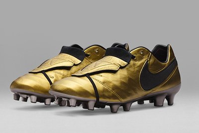 "Nike Tiempo Totti X Roma" bateliai / Foto: Nike