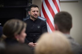 Suskaičiuoti Zelenskio pinigai ir gąsdinimas pasauliniu karu: kokie melai plito šią savaitę?