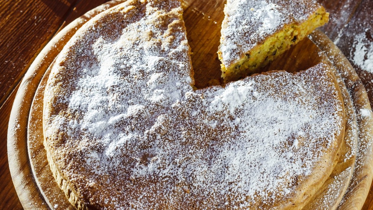Pasakiškai skanus obuolių ir morkų pyragas