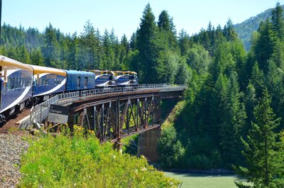 „Rocky Mountaineer“ kelionės traukiniu 