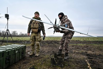 Ukrainos kariai paleidžia droną