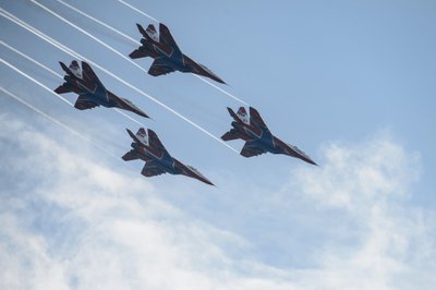 Rusijos naikintuvai „MiG 31"