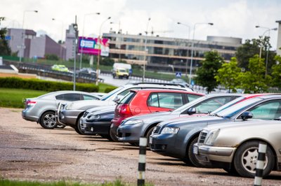 Automobilių stovėjimo aikštelė